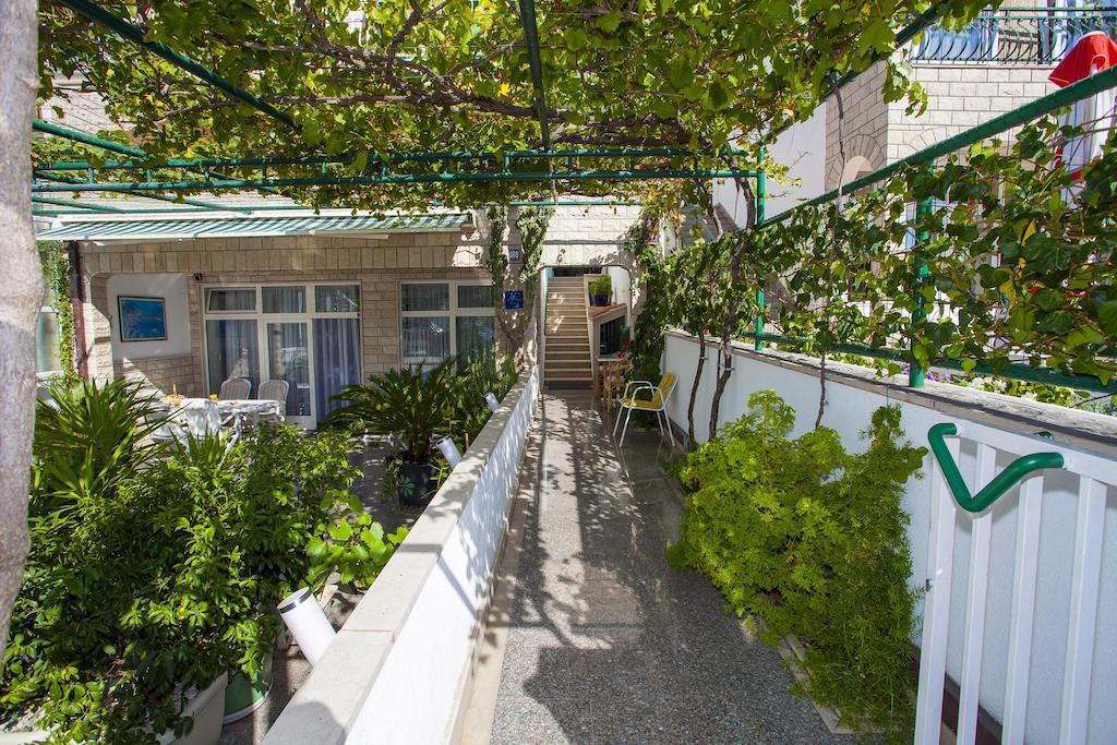 Apartments Villa Jarak Makarska Extérieur photo